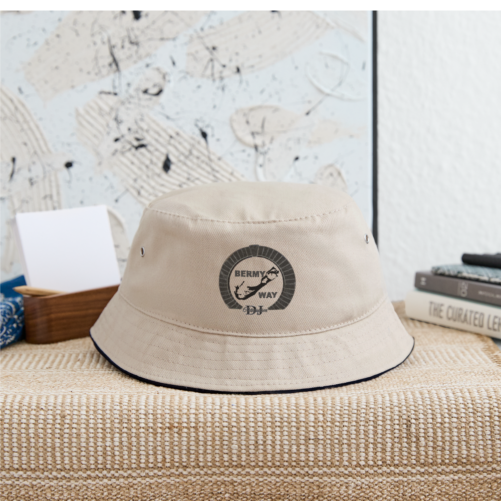 Bucket Hat - khaki/black